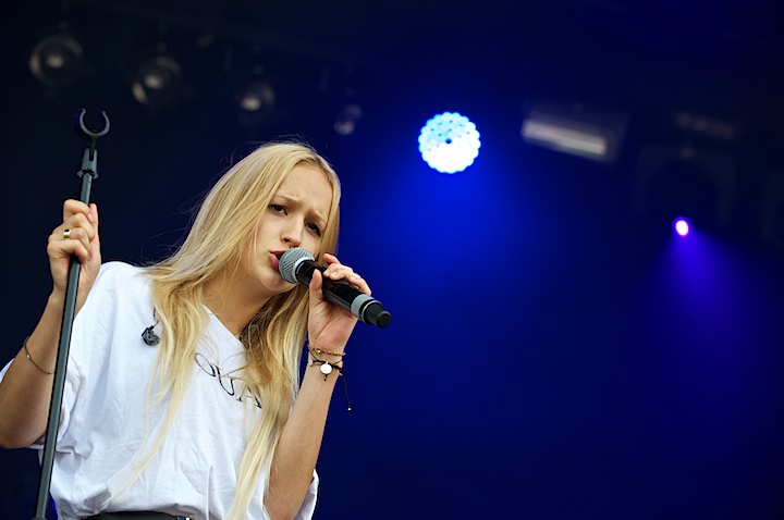 Jill Shaw Genk on Stage 2013, picture 16, photographed by James Van Roosbroeck - FrontView Magazine
