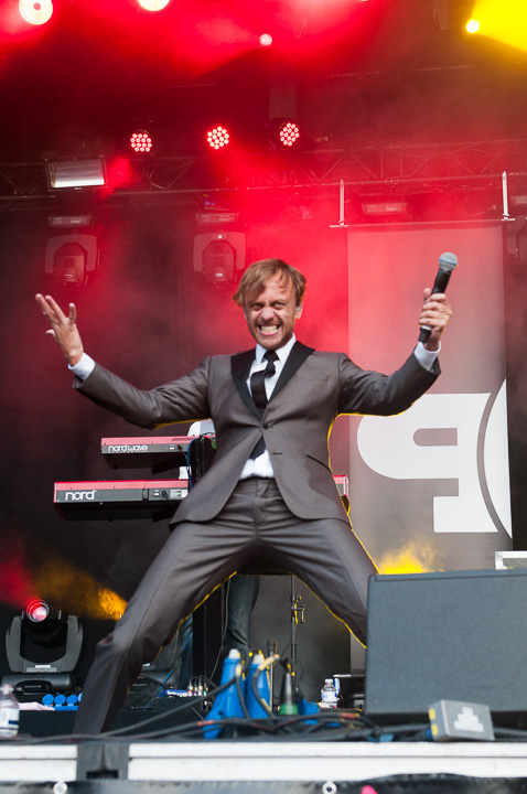 Kings of pop - Kanaalfeesten @ Willebroek, picture 6, photographed by FrontView Magazine