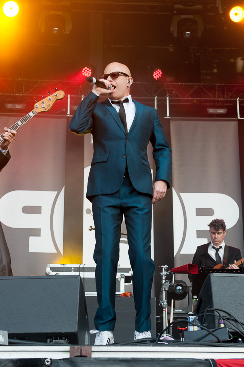 Kings of pop - Kanaalfeesten @ Willebroek, picture 14, photographed by FrontView Magazine