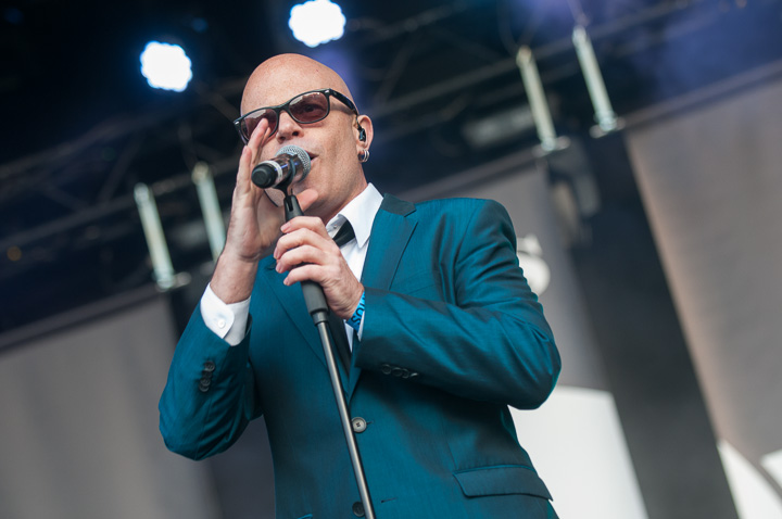 Kings of pop - Kanaalfeesten @ Willebroek, picture 21, photographed by FrontView Magazine
