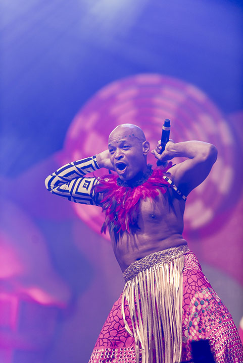 Q-Music De Foute Party 2013: podia, picture 9, photographed by Jonas Wallecan - FrontView Magazine