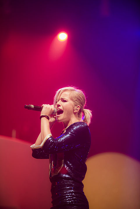 Q-Music De Foute Party 2013: podia, picture 23, photographed by Jonas Wallecan - FrontView Magazine