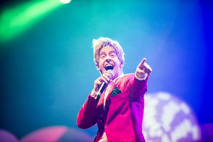 Q-Music De Foute Party 2013: podia, picture 32, photographed by Jonas Wallecan - FrontView Magazine