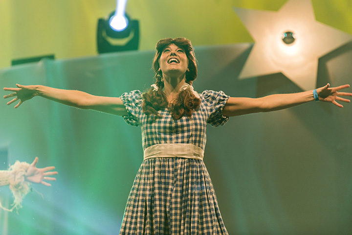 Q-Music De Foute Party 2013: podia, picture 57, photographed by Jonas Wallecan - FrontView Magazine