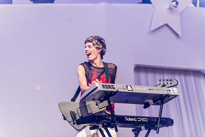 Q-Music De Foute Party 2013: podia, picture 65, photographed by Jonas Wallecan - FrontView Magazine