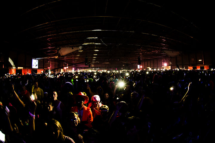 Q-Music De Foute Party 2013 : sfeer, picture 11, photographed by Jonas Wallecan - FrontView Magazine