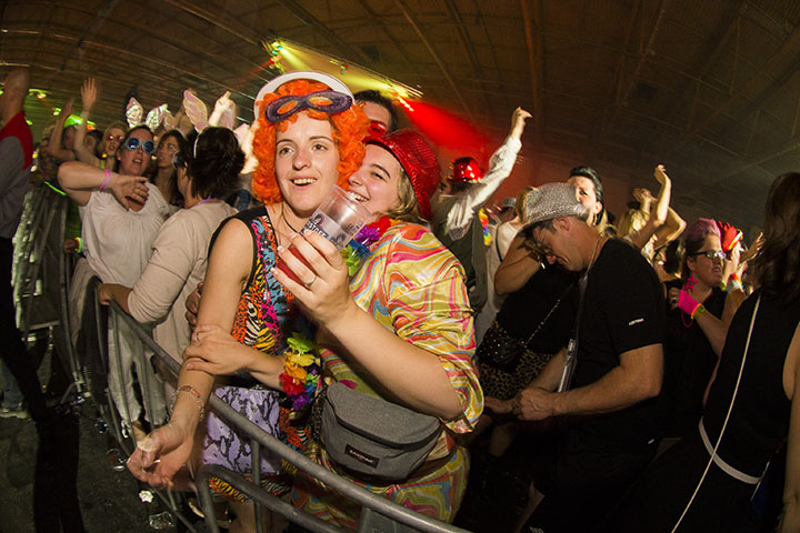 Q-Music De Foute Party 2013 : sfeer, picture 12, photographed by Jonas Wallecan - FrontView Magazine