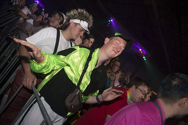 Q-Music De Foute Party 2013 : sfeer, picture 17, photographed by Jonas Wallecan - FrontView Magazine
