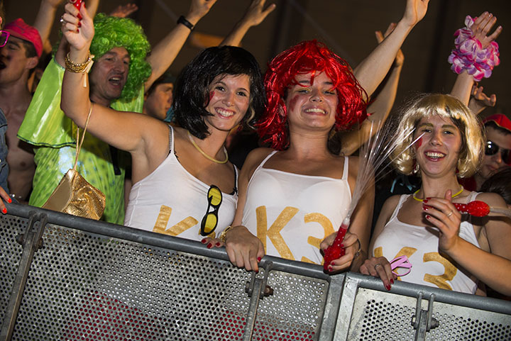 Q-Music De Foute Party 2013 : sfeer, picture 19, photographed by Jonas Wallecan - FrontView Magazine