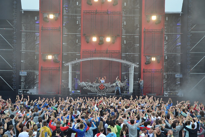 Sunrise Festival @ Lilse Bergen - Editie 2013 dag 1, picture 239, photographed by Tom Van Tongerloo - FrontView Magazine