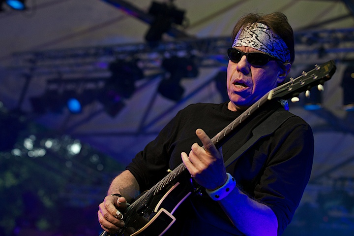 George Thorogood and The Destroyers @ OLT Rivierenhof, picture 28, photographed by James Van Roosbroeck - FrontView Magazine