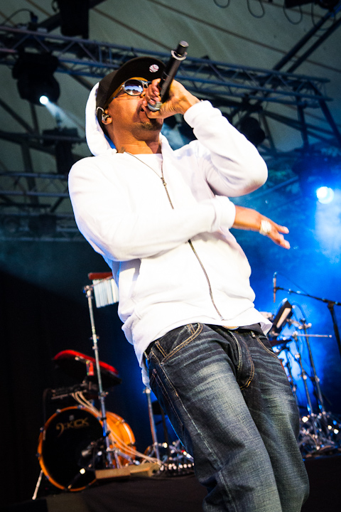 Nas @ Rivierenhof, picture 2, photographed by Tom Stessens - FrontView Magazine