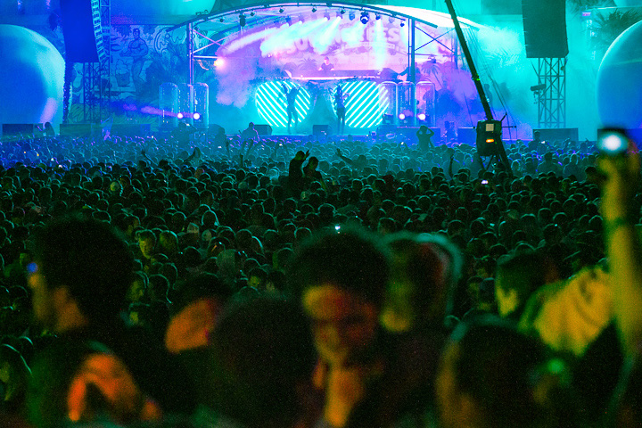 Summerfestival 2013 @ Zuid, Antwerpen, picture 2, photographed by Walter Grimm - FrontView Magazine