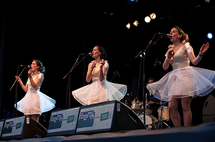 The Jacquelines @ Genk on Stage 2013, foto 4, foto's door James Van Roosbroeck - FrontView Magazine