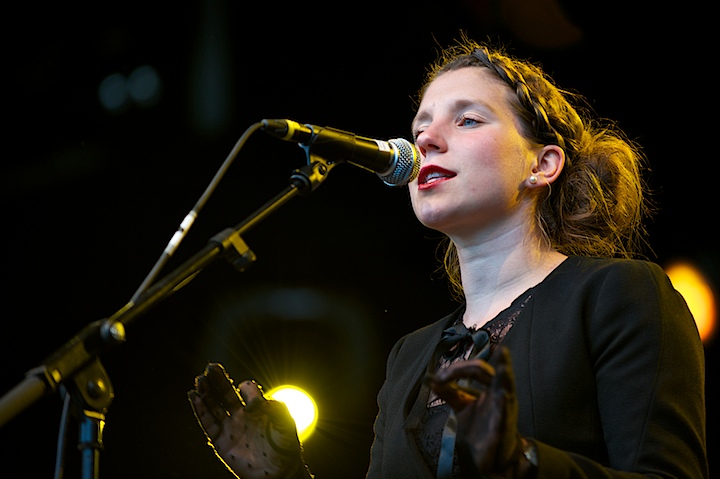 The Jacquelines @ Genk on Stage 2013, foto 7, foto's door James Van Roosbroeck - FrontView Magazine