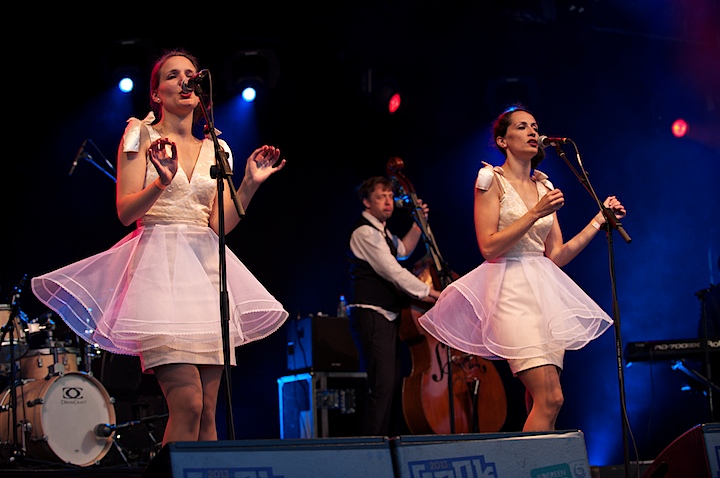 The Jacquelines @ Genk on Stage 2013, foto 20, foto's door James Van Roosbroeck - FrontView Magazine
