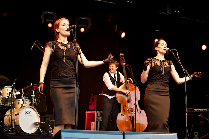 The Jacquelines @ Genk on Stage 2013, foto 27, foto's door James Van Roosbroeck - FrontView Magazine