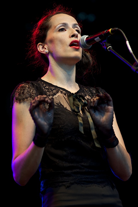 The Jacquelines @ Genk on Stage 2013, foto 28, foto's door James Van Roosbroeck - FrontView Magazine