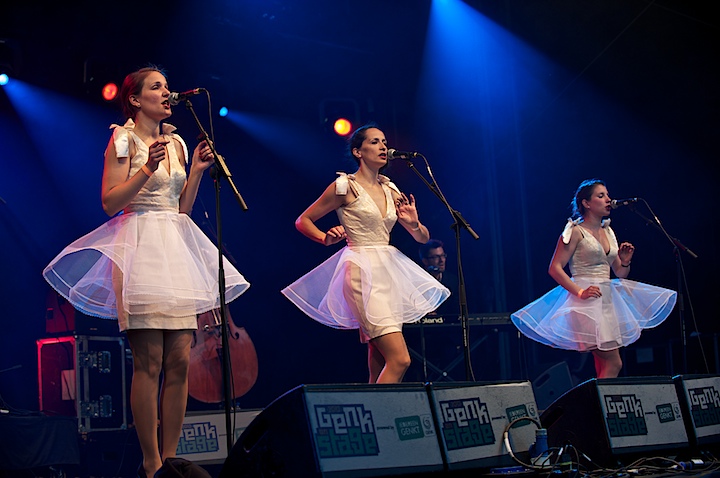 The Jacquelines @ Genk on Stage 2013, foto 32, foto's door James Van Roosbroeck - FrontView Magazine