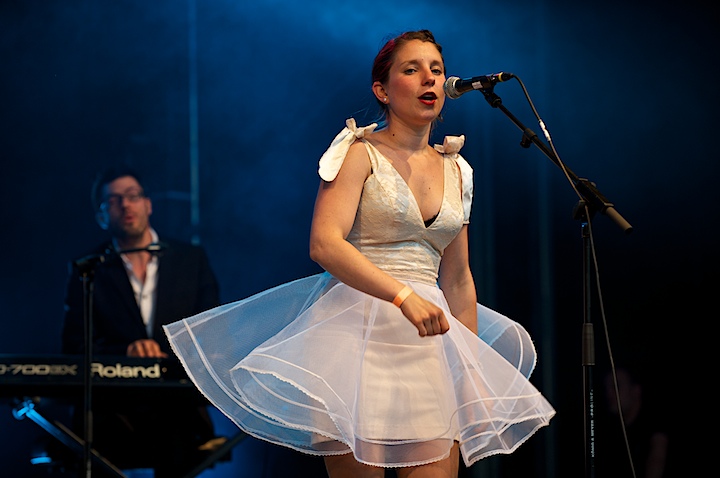 The Jacquelines @ Genk on Stage 2013, foto 35, foto's door James Van Roosbroeck - FrontView Magazine