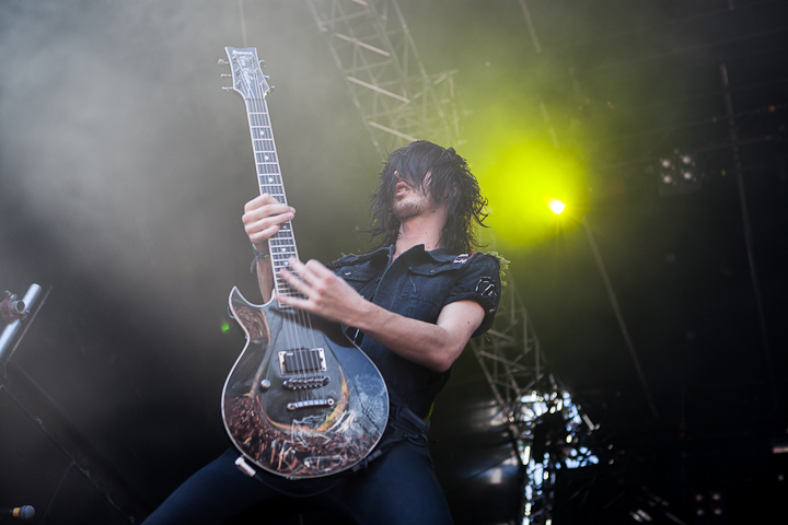 Asking Alexandria @ Vainstream Rockfest, picture 8, photographed by Dorien Goetschalckx - FrontView Magazine