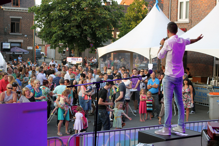 Maarten Cox @ Vlaanderen Zingt in Maasmechelen, picture 13, photographed by Heidi Elen - FrontView Magazine