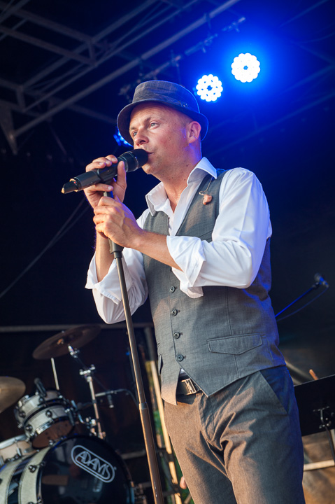 Wim Leys @ Vlaanderen Zingt Averbode, picture 8, photographed by James Van Roosbroeck - FrontView Magazine