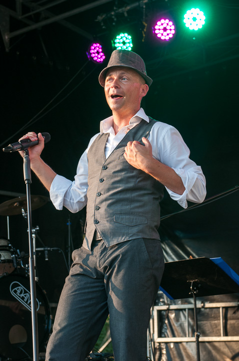 Wim Leys @ Vlaanderen Zingt Averbode, picture 12, photographed by James Van Roosbroeck - FrontView Magazine