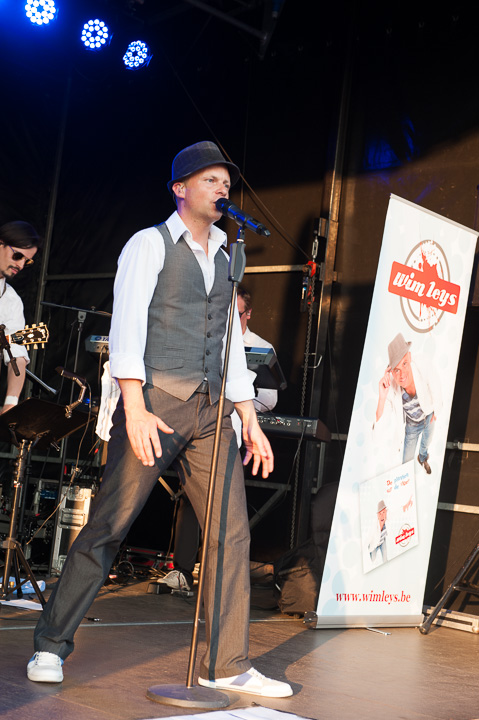 Wim Leys @ Vlaanderen Zingt Averbode, picture 16, photographed by James Van Roosbroeck - FrontView Magazine