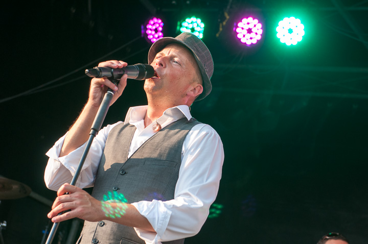 Wim Leys @ Vlaanderen Zingt Averbode, picture 28, photographed by James Van Roosbroeck - FrontView Magazine
