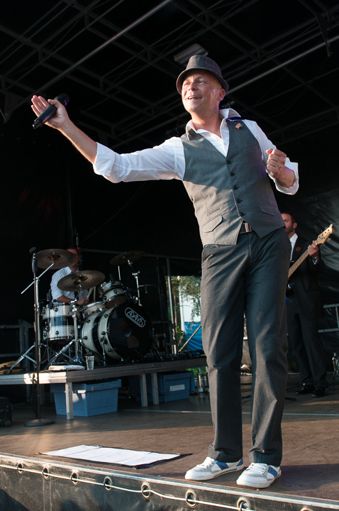 Wim Leys @ Vlaanderen Zingt Averbode, picture 30, photographed by James Van Roosbroeck - FrontView Magazine