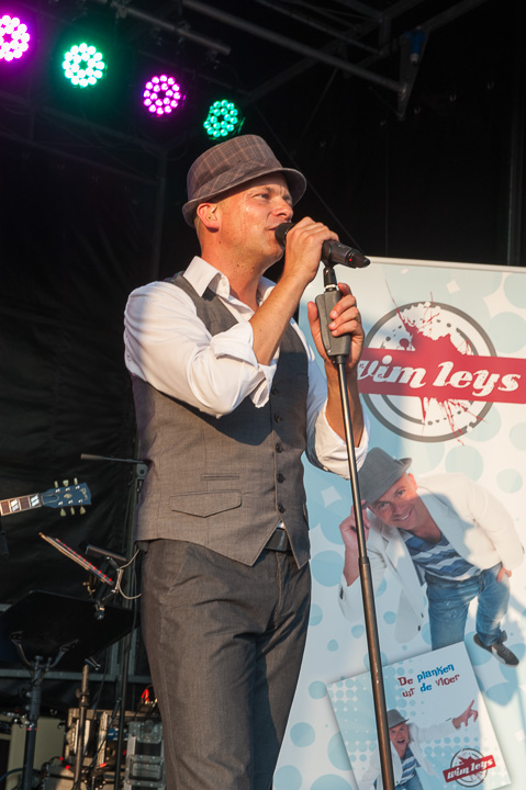 Wim Leys @ Vlaanderen Zingt Averbode, picture 40, photographed by James Van Roosbroeck - FrontView Magazine