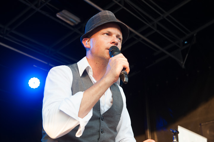 Wim Leys @ Vlaanderen Zingt Averbode, picture 51, photographed by James Van Roosbroeck - FrontView Magazine