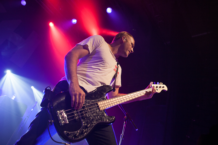 Bush @ Effenaar, picture 8, photographed by Dorien Goetschalckx - FrontView Magazine