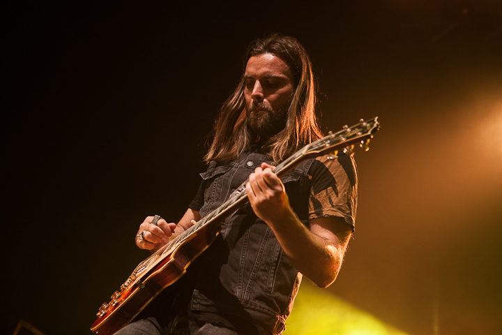 Bush @ Effenaar, picture 11, photographed by Dorien Goetschalckx - FrontView Magazine