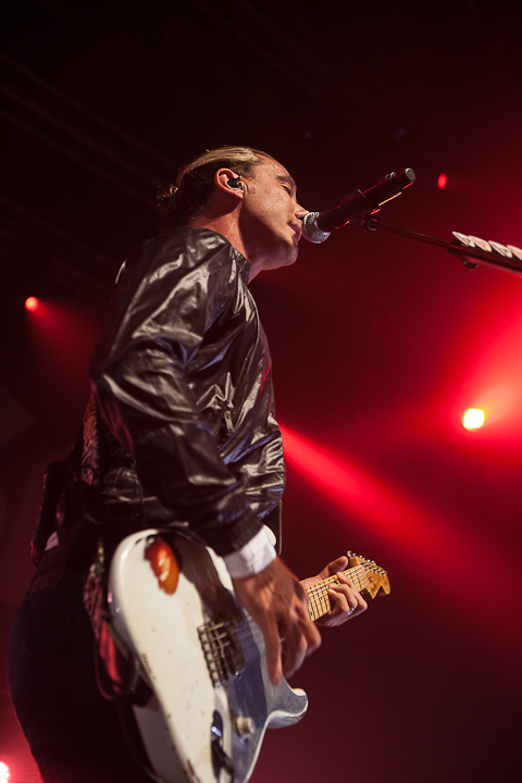 Bush @ Effenaar, picture 20, photographed by Dorien Goetschalckx - FrontView Magazine