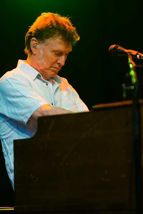 Steve Winwood @ OLT Rivierenhof, picture 26, photographed by Edwin Houdevelt - FrontView Magazine