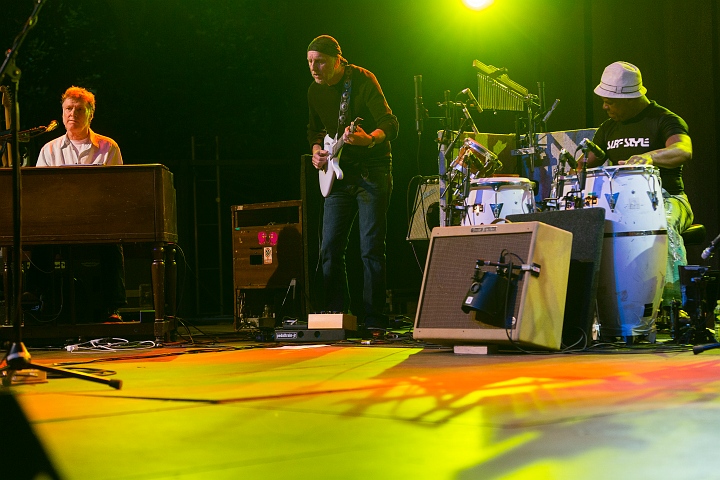 Steve Winwood @ OLT Rivierenhof, picture 29, photographed by Edwin Houdevelt - FrontView Magazine