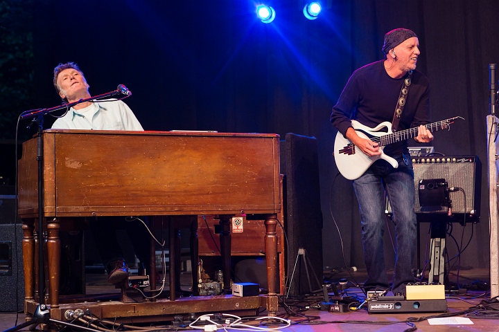 Steve Winwood @ OLT Rivierenhof, picture 30, photographed by Edwin Houdevelt - FrontView Magazine