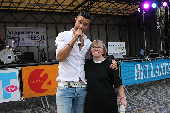 Maarten Cox @ Vlaanderen Zingt in Bilzen, picture 11, photographed by Heidi Elen - FrontView Magazine