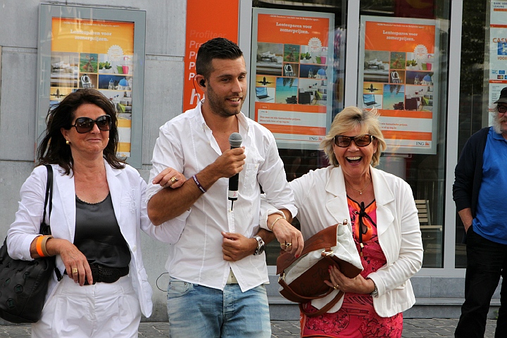 Maarten Cox @ Vlaanderen Zingt in Bilzen, picture 13, photographed by Heidi Elen - FrontView Magazine