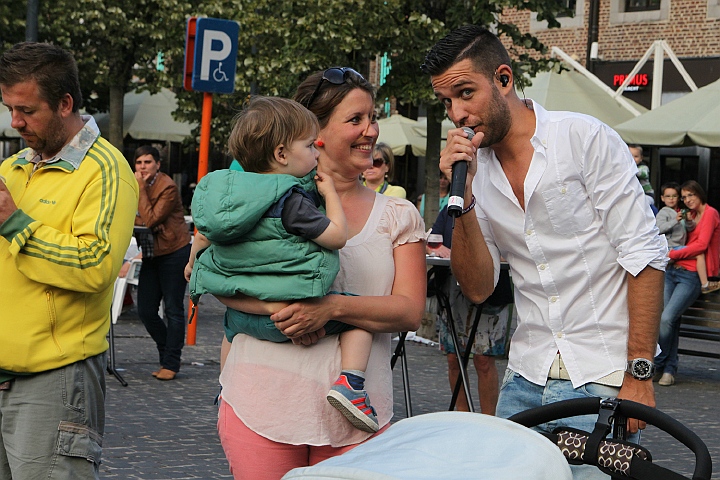 Maarten Cox @ Vlaanderen Zingt in Bilzen, picture 14, photographed by Heidi Elen - FrontView Magazine