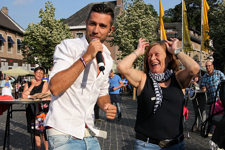 Maarten Cox @ Vlaanderen Zingt in Bilzen, picture 23, photographed by Heidi Elen - FrontView Magazine