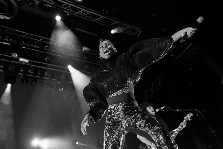 Skunk Anansie @ 013, picture 6, photographed by Dorien Goetschalckx - FrontView Magazine
