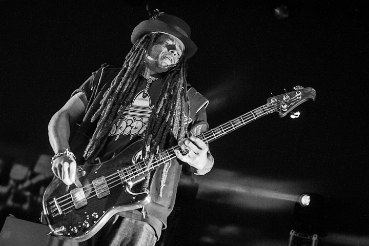 Skunk Anansie @ 013, picture 7, photographed by Dorien Goetschalckx - FrontView Magazine