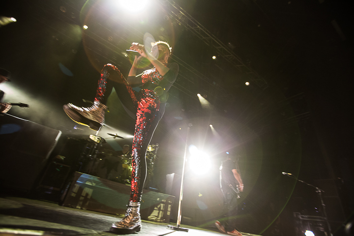 Skunk Anansie @ 013, picture 15, photographed by Dorien Goetschalckx - FrontView Magazine