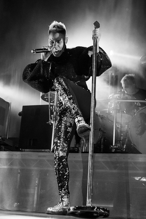 Skunk Anansie @ 013, picture 16, photographed by Dorien Goetschalckx - FrontView Magazine