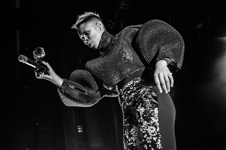 Skunk Anansie @ 013, picture 17, photographed by Dorien Goetschalckx - FrontView Magazine