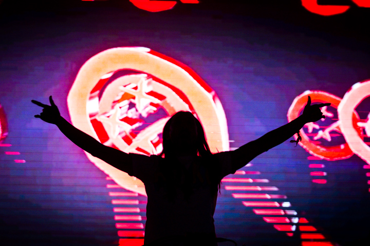 Steve Aoki @ Les Ardentes, picture 6, photographed by Tom Stessens - FrontView Magazine