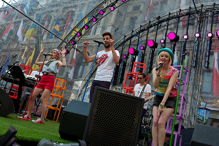Ketnetband - Vlaanderen Muziekland @ Antwerpen, picture 35, photographed by James Van Roosbroeck - FrontView Magazine